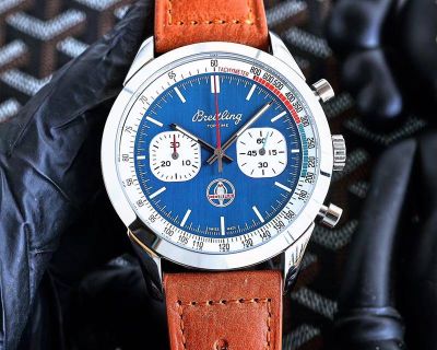 Breitling 1884 chronometre Avenger Japan Complications Quartz Movement 43mm Blue/Red/Green Dial Watch